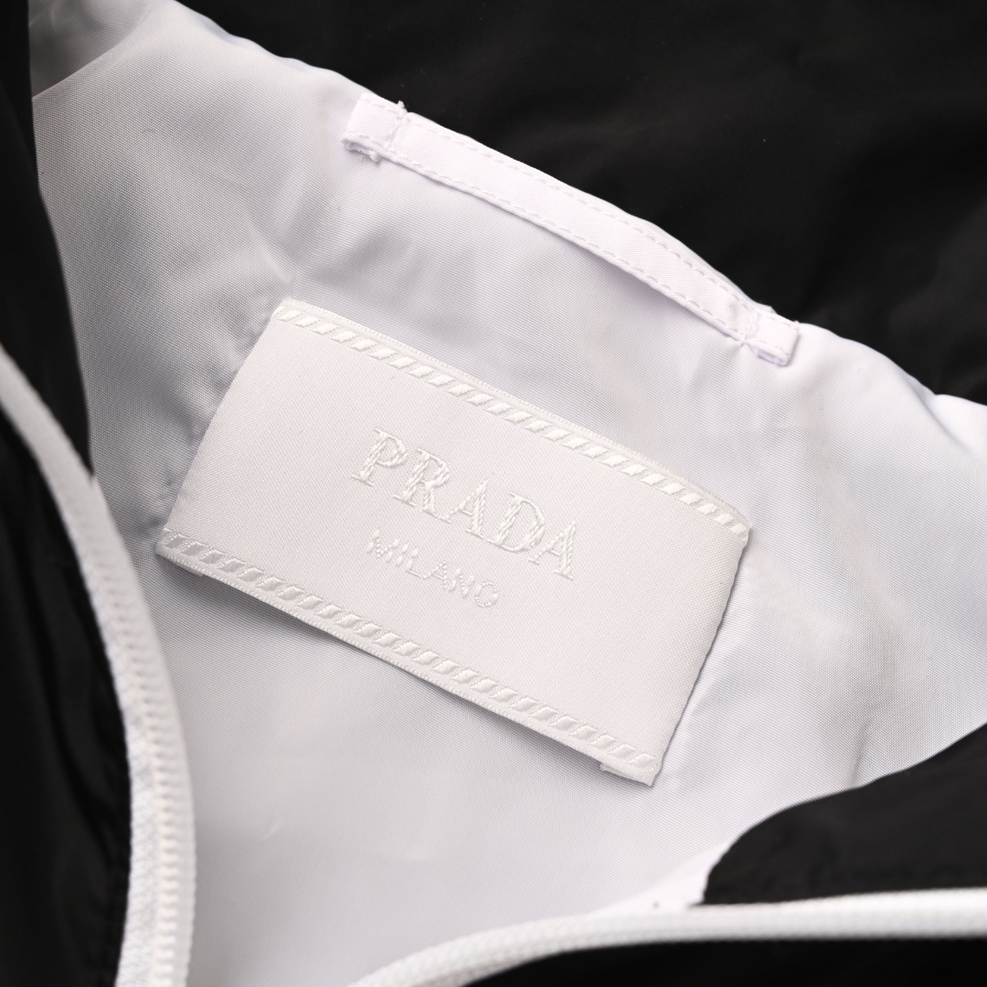 Prada Clothing-182