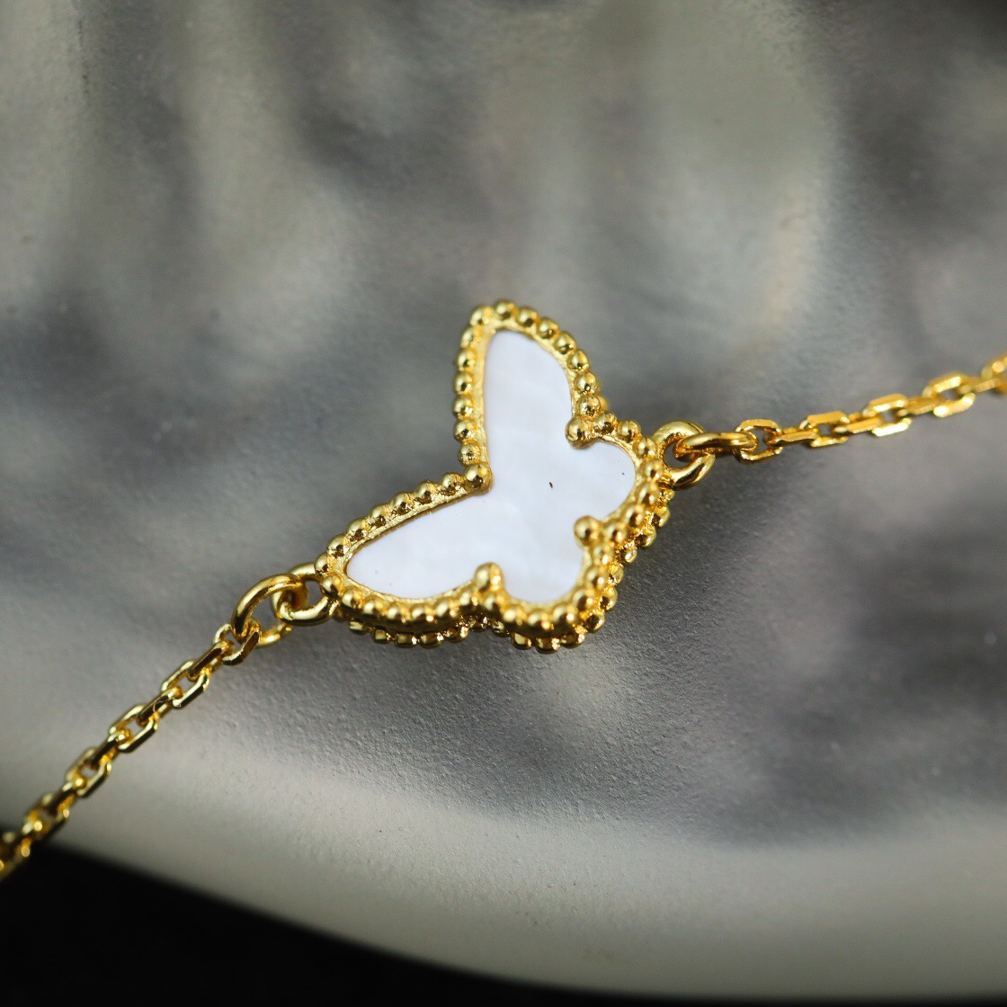 Van Cleef & Arpels Bracelet-51