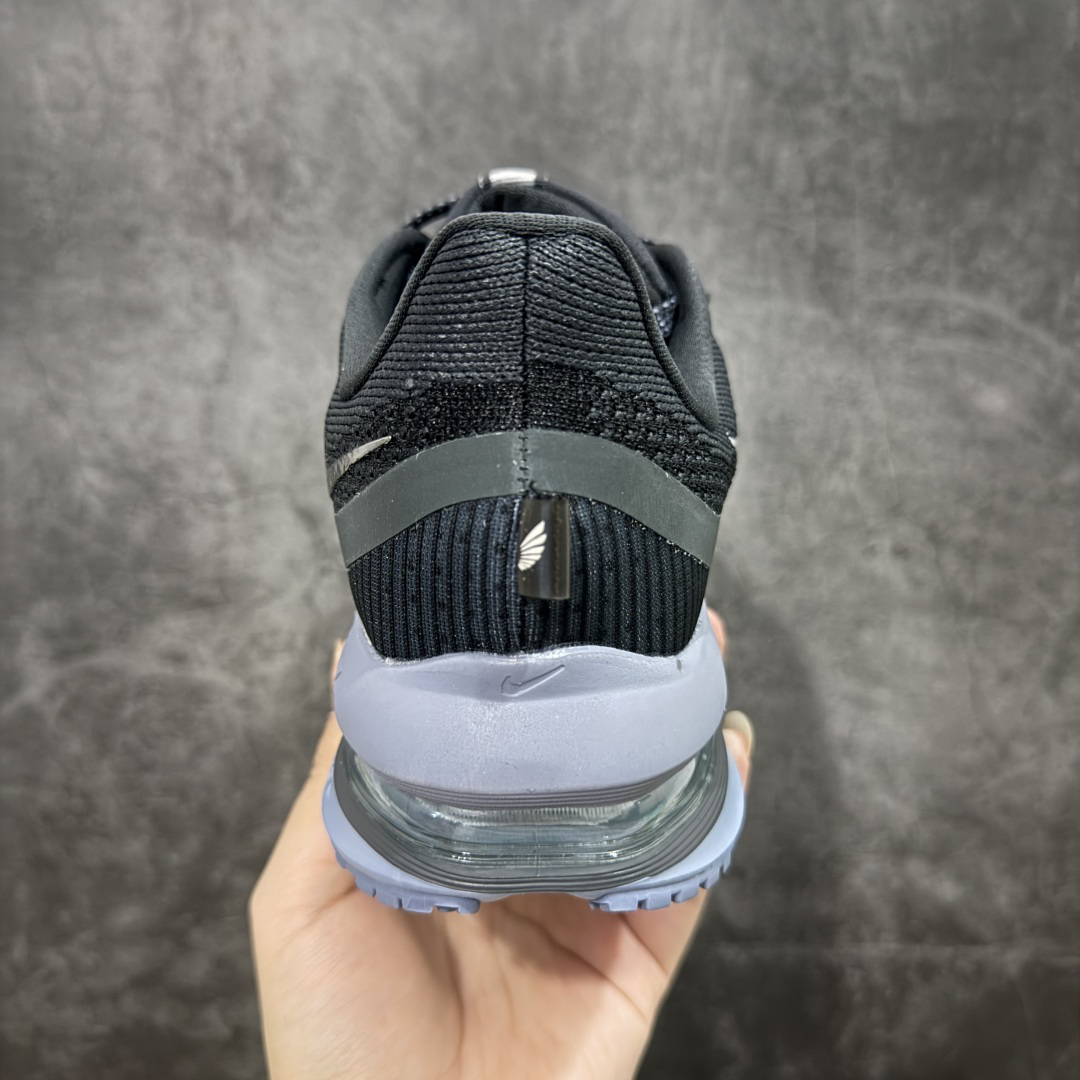 Nike Sneakers-95
