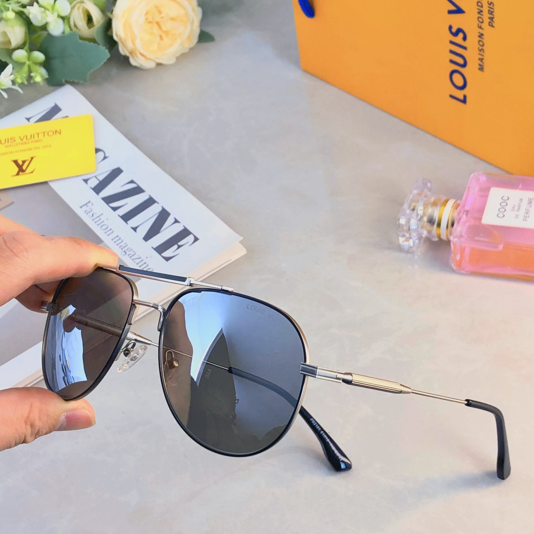 LV glasses-19