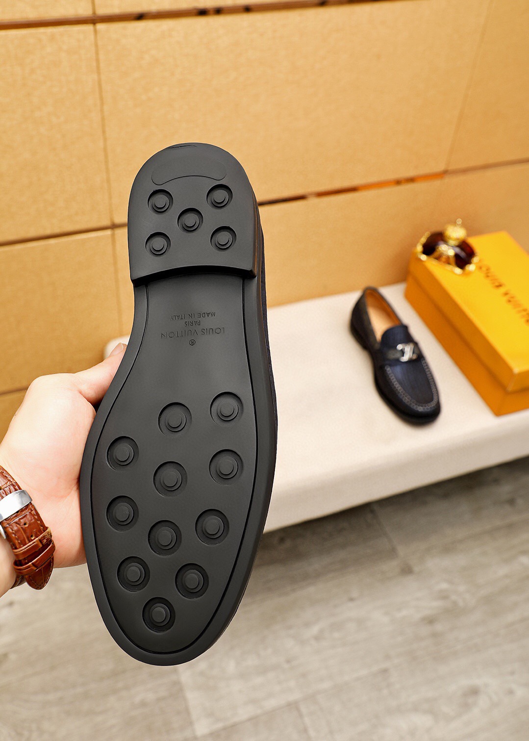 LV men's leather shoes-62