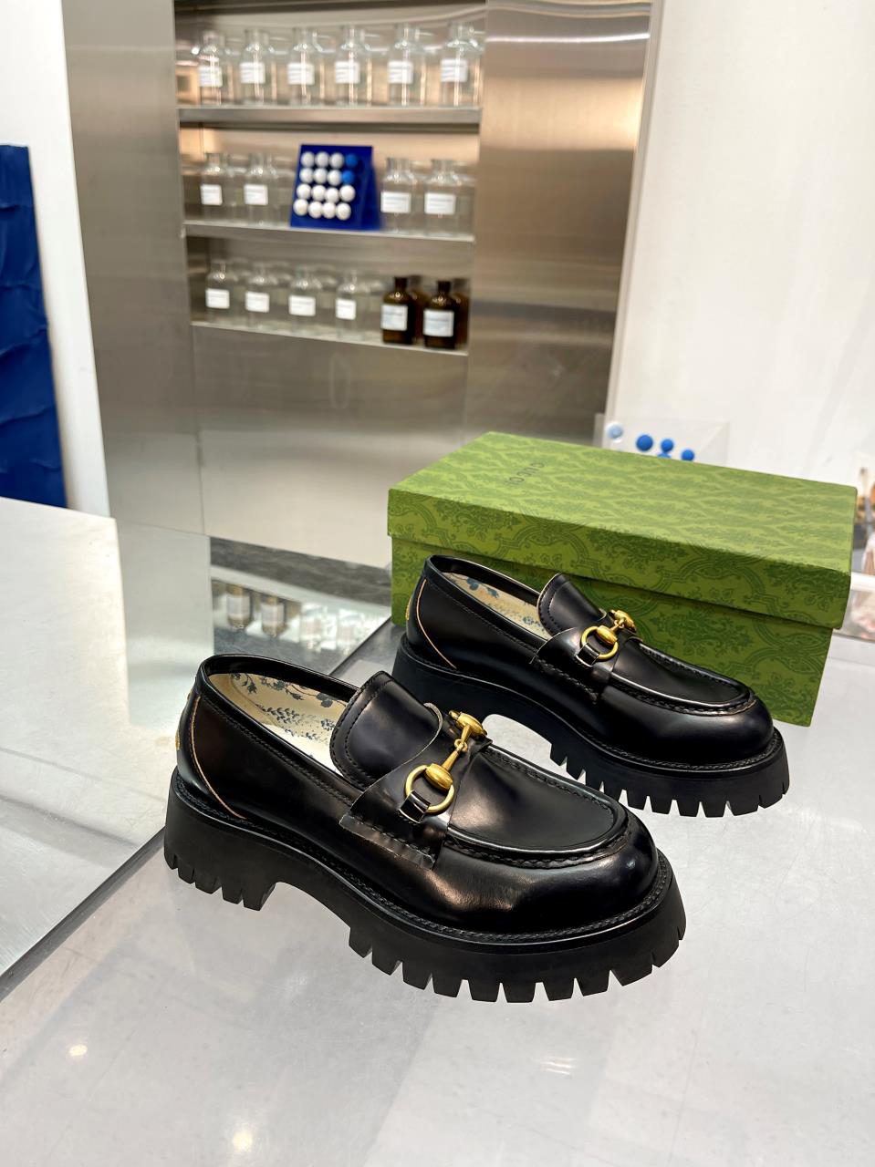 Gucci women's leather shoes-75