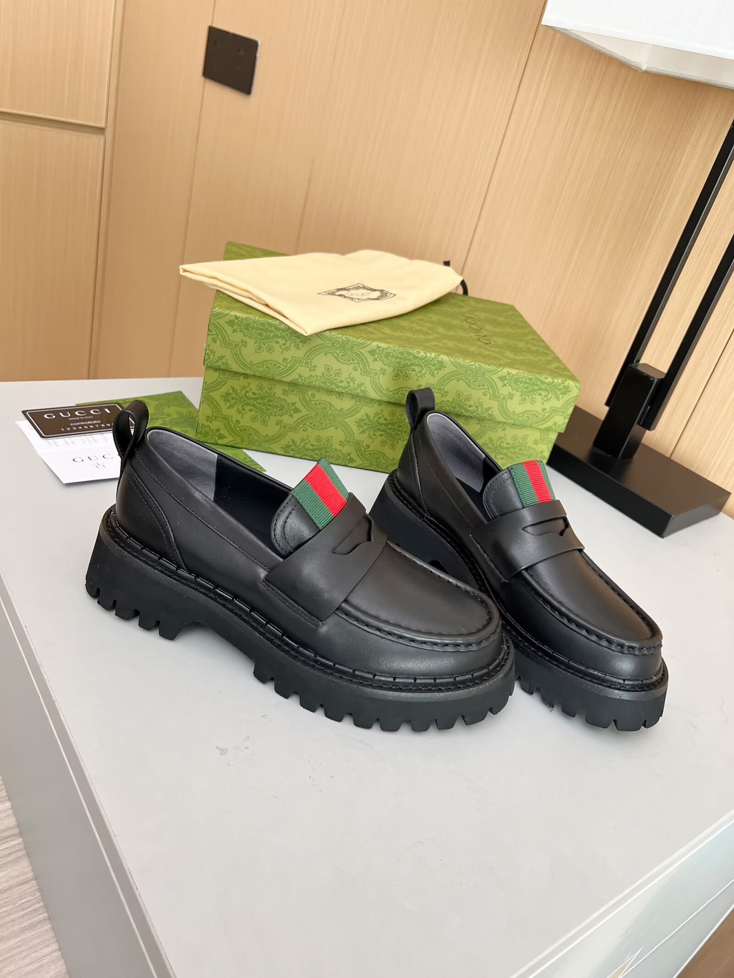 Gucci women's leather shoes-67