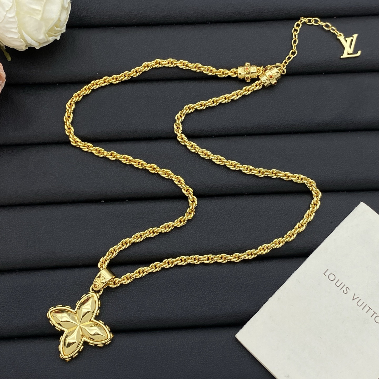 LV necklace-72