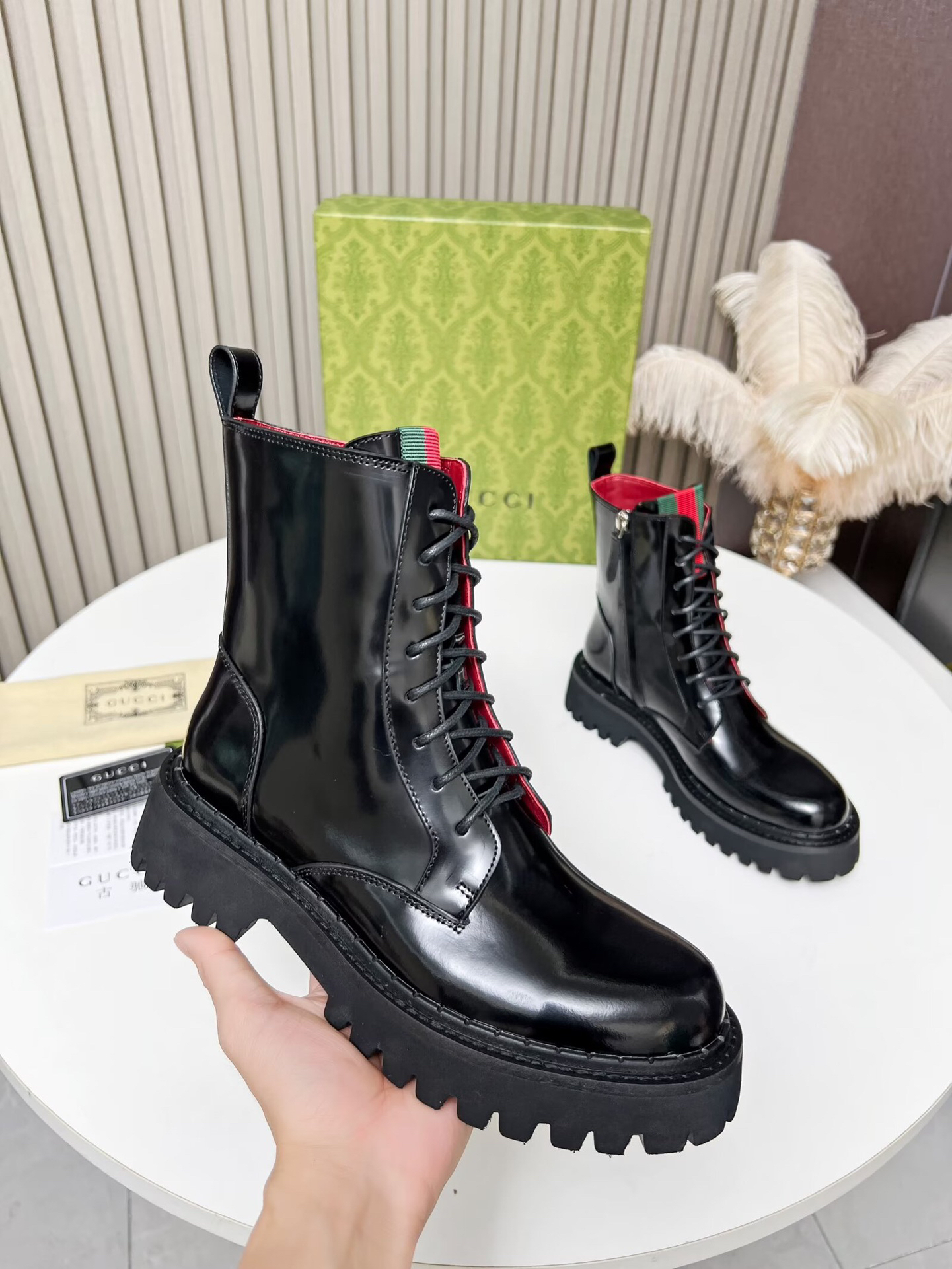 Gucci women's leather shoes-8