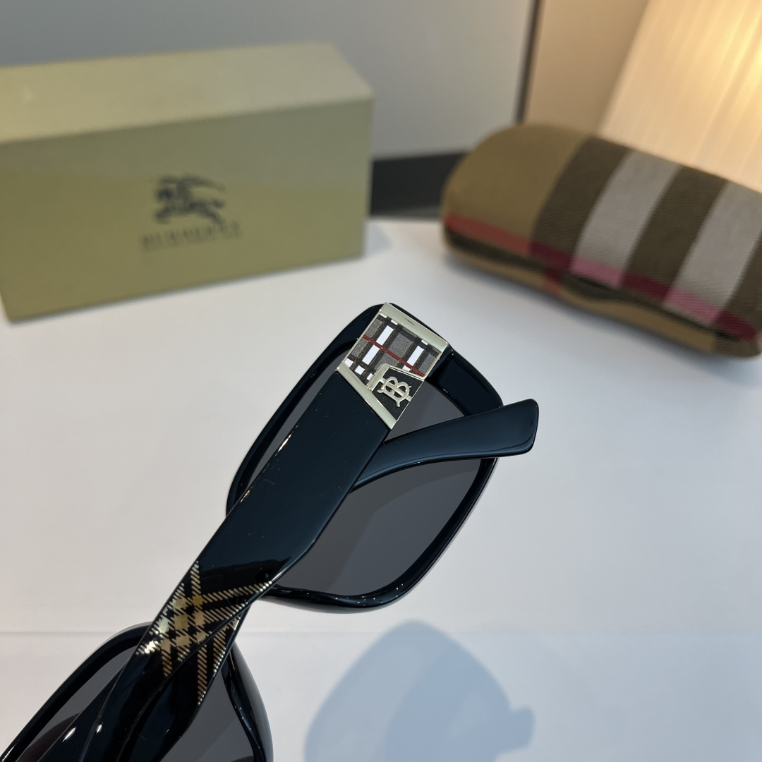 Burberry glasses-44