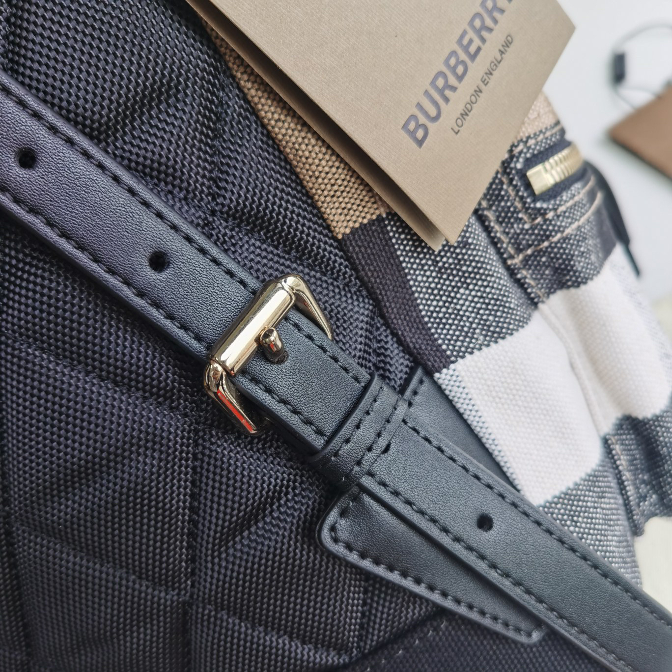 Burberry bag-123