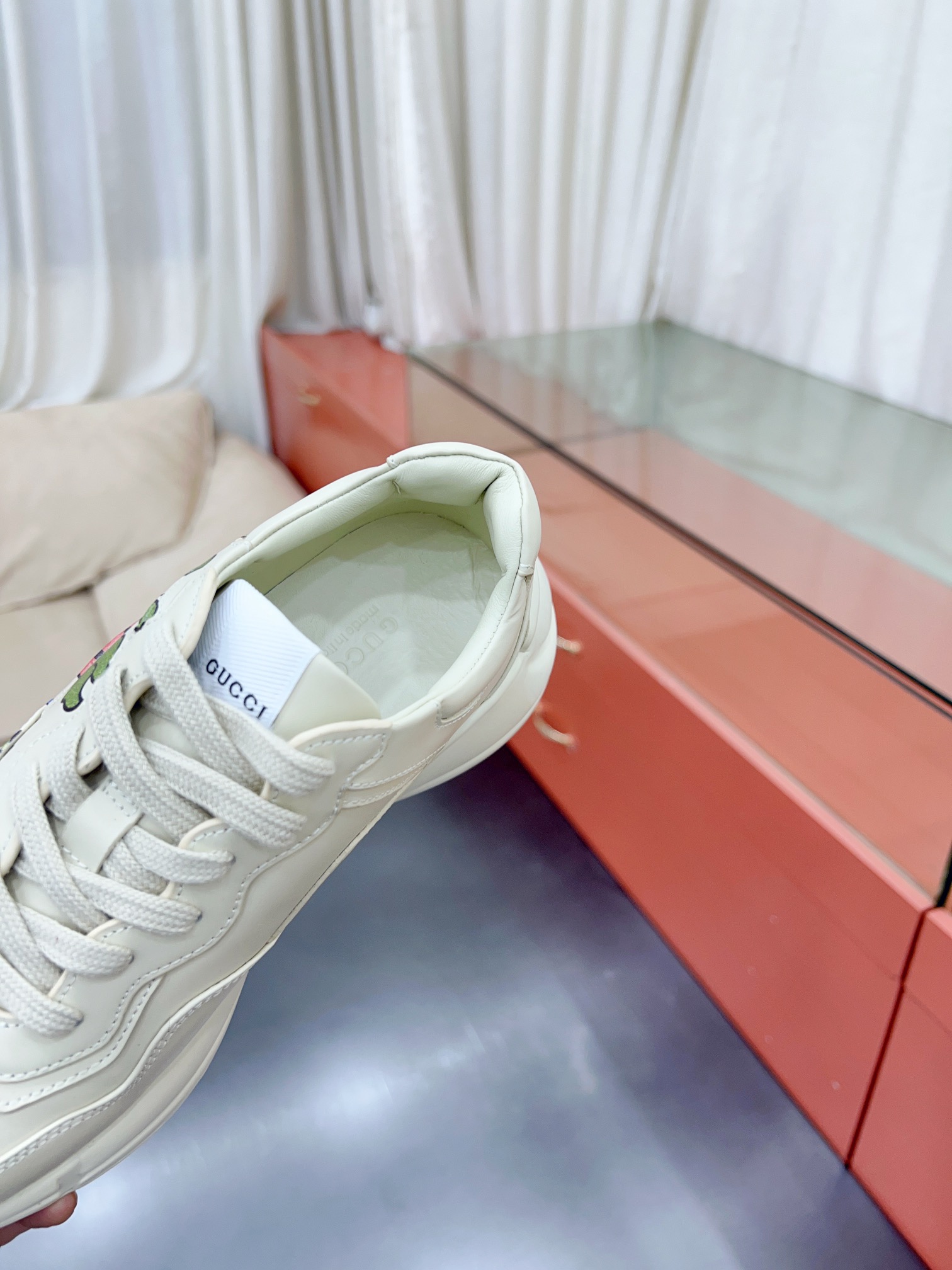 Gucci Sneakers-178