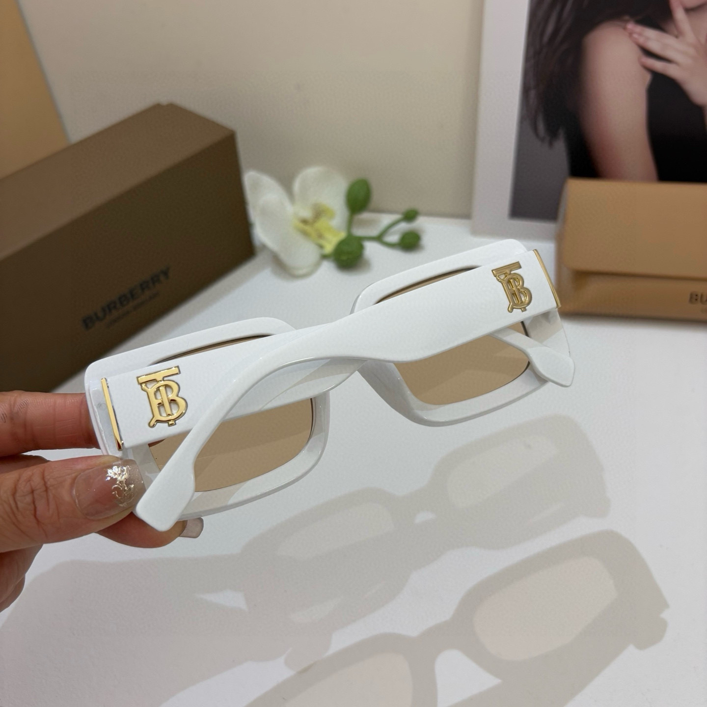 Burberry glasses-74