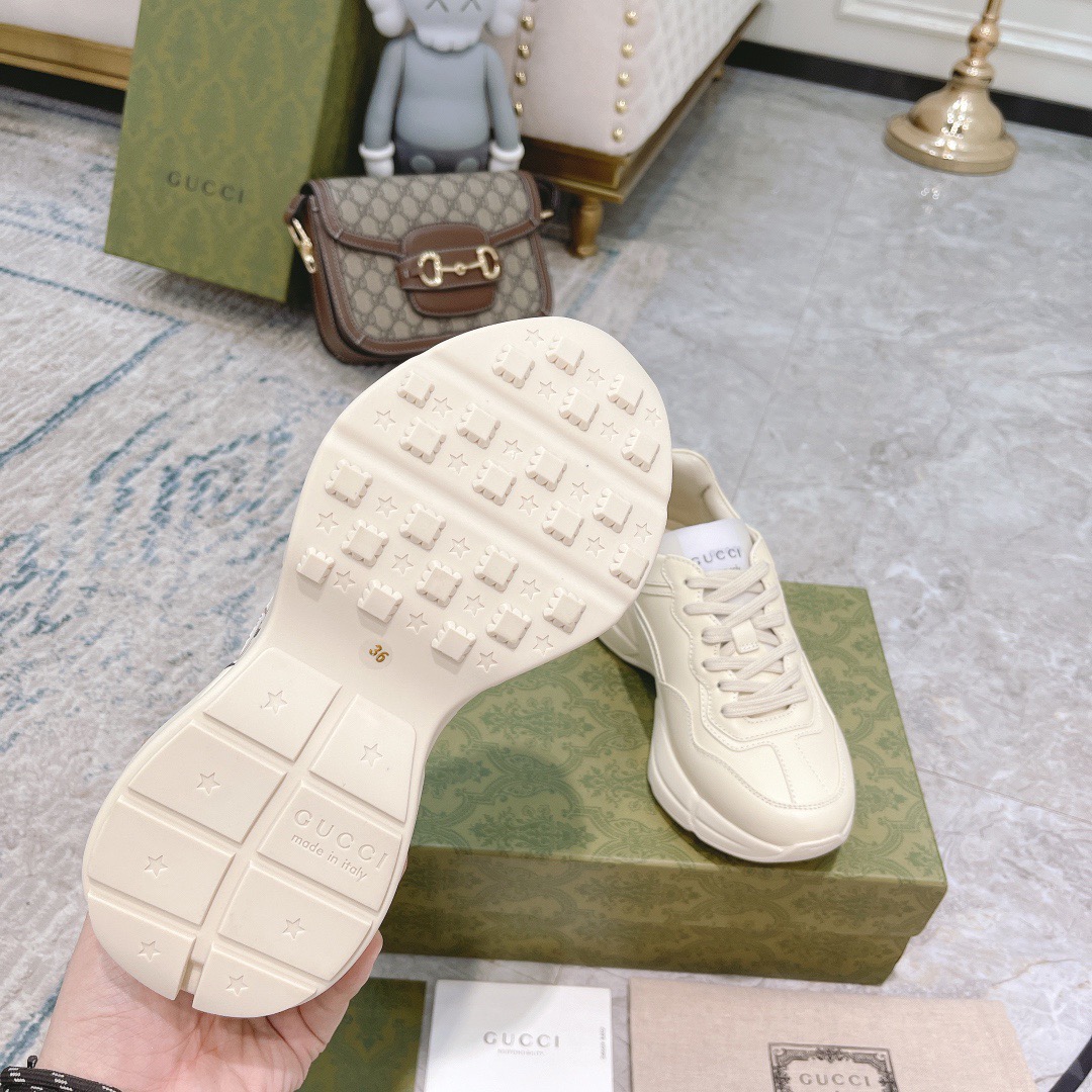 Gucci Sneakers-198