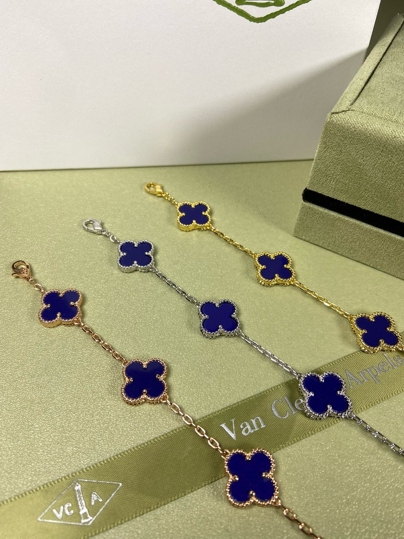 Van Cleef & Arpels Bracelet-127