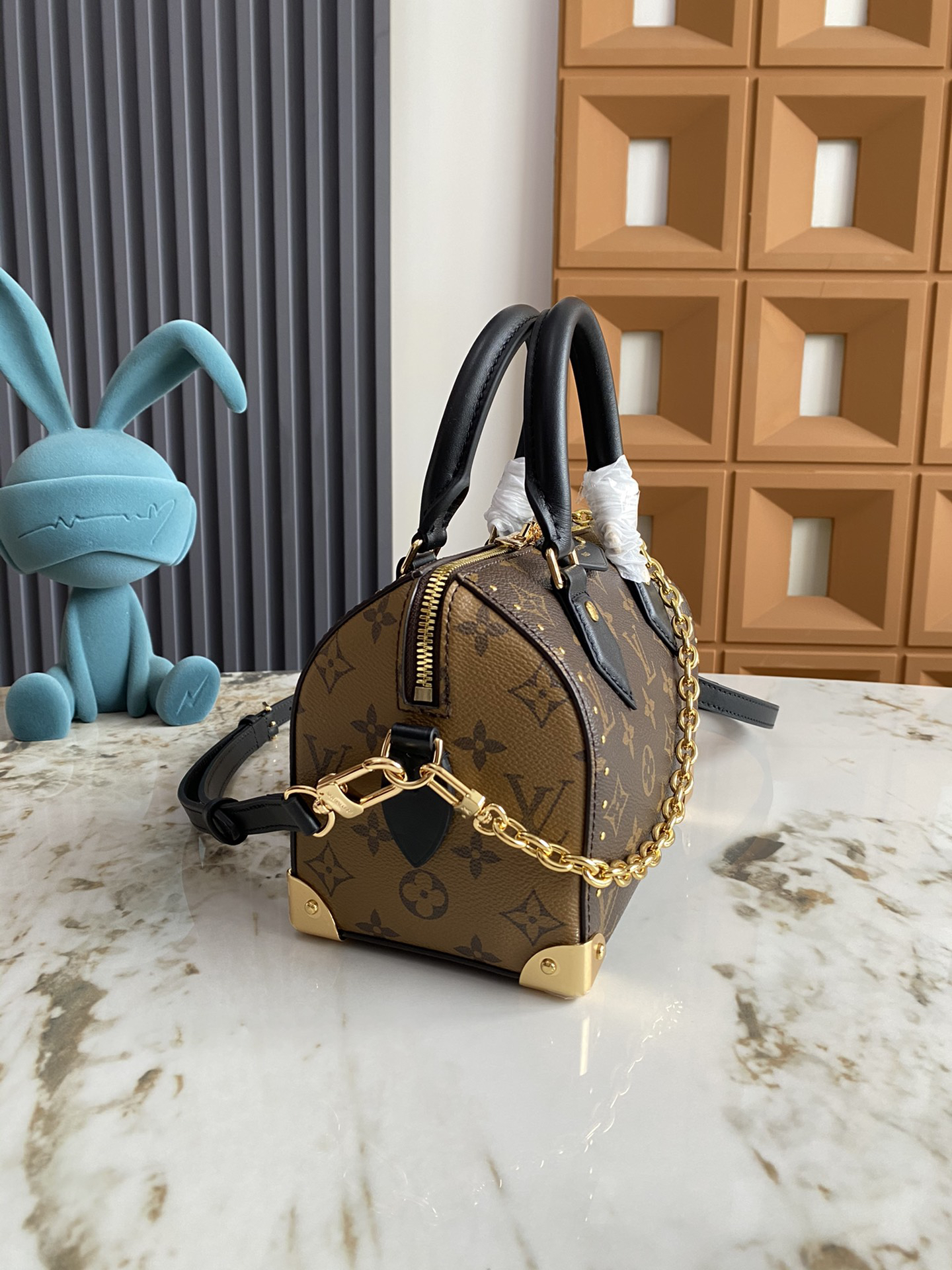 Louis Vuitton bag-129