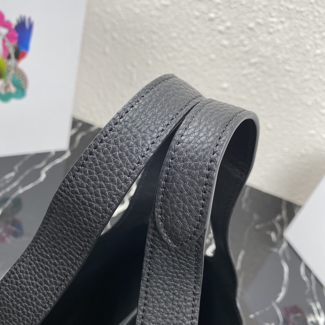 Prada bag-145