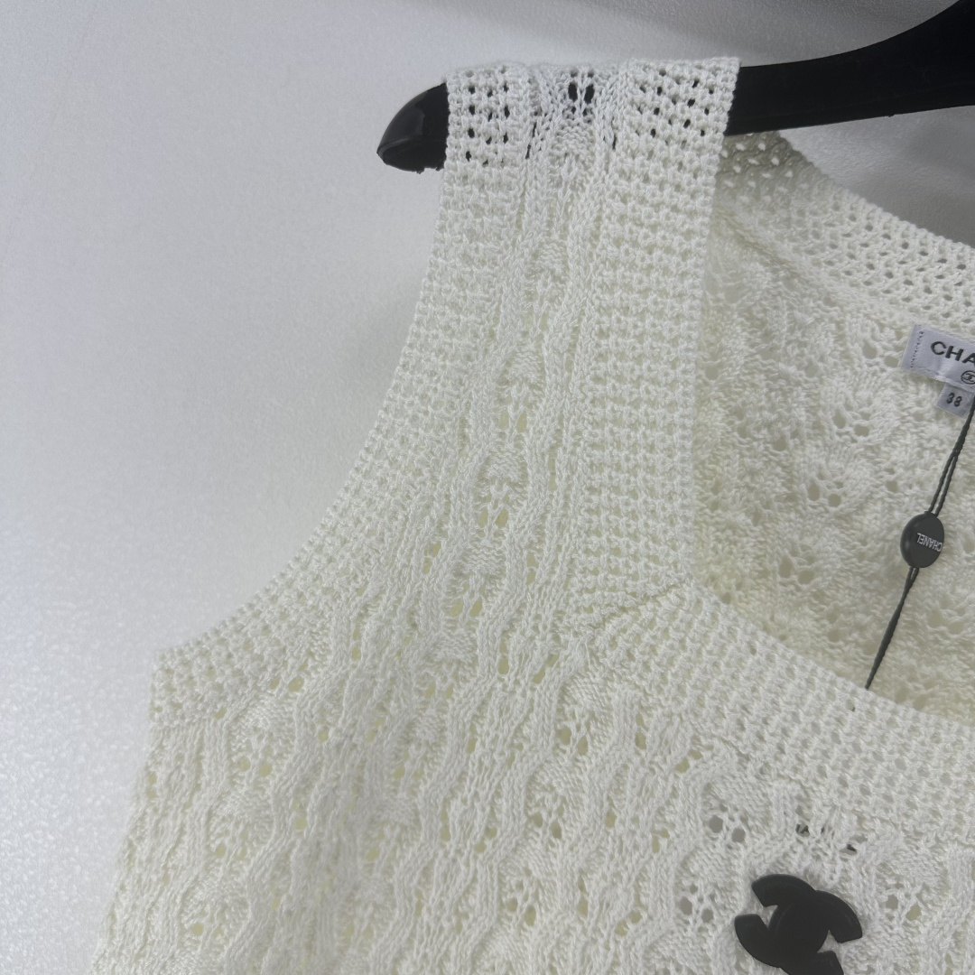 Chanel Clothing-15