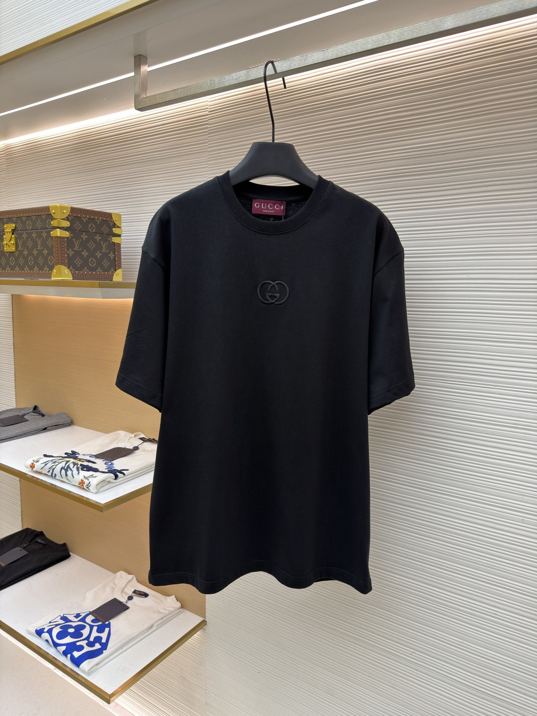 Gucci clothing-270