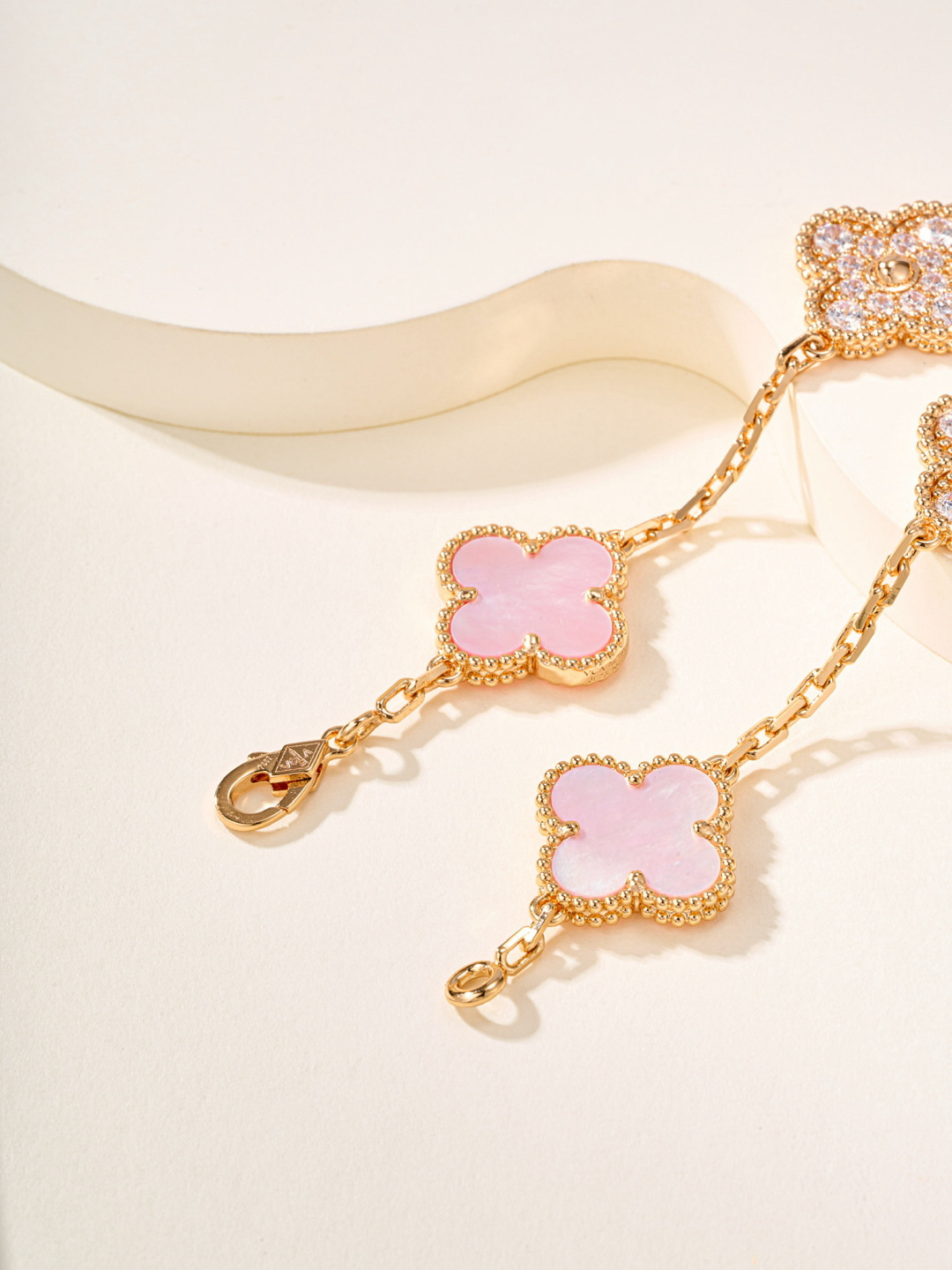 Van Cleef & Arpels Bracelet-22