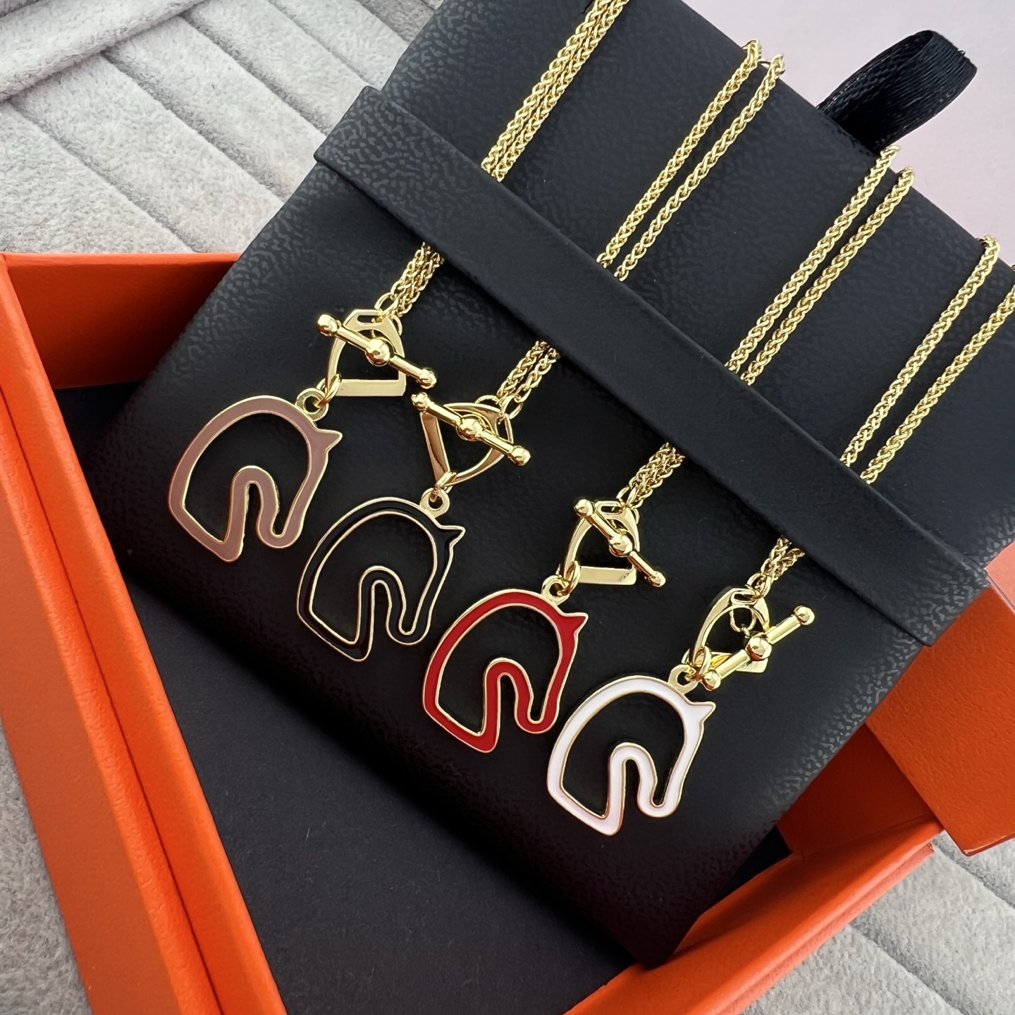 Hermes necklace-60