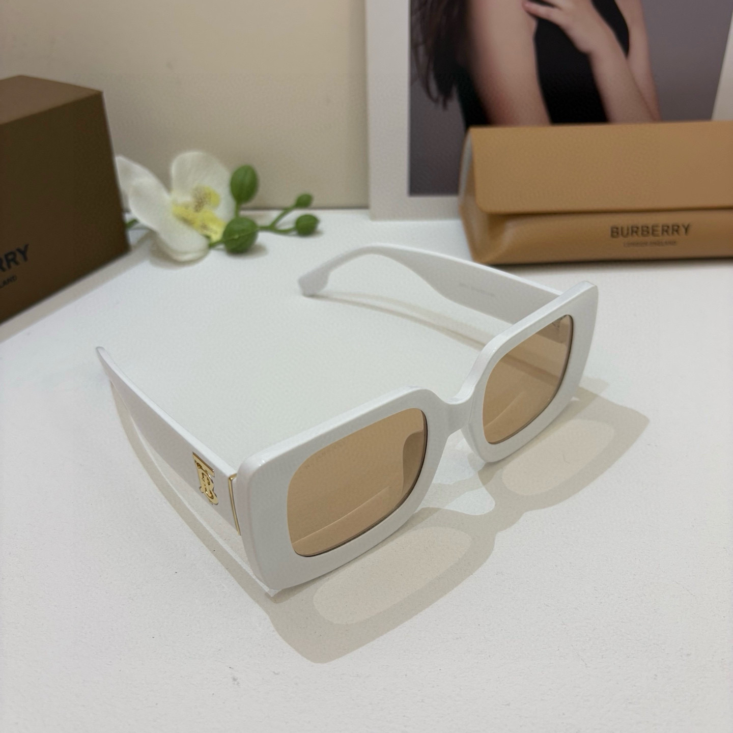 Burberry glasses-74