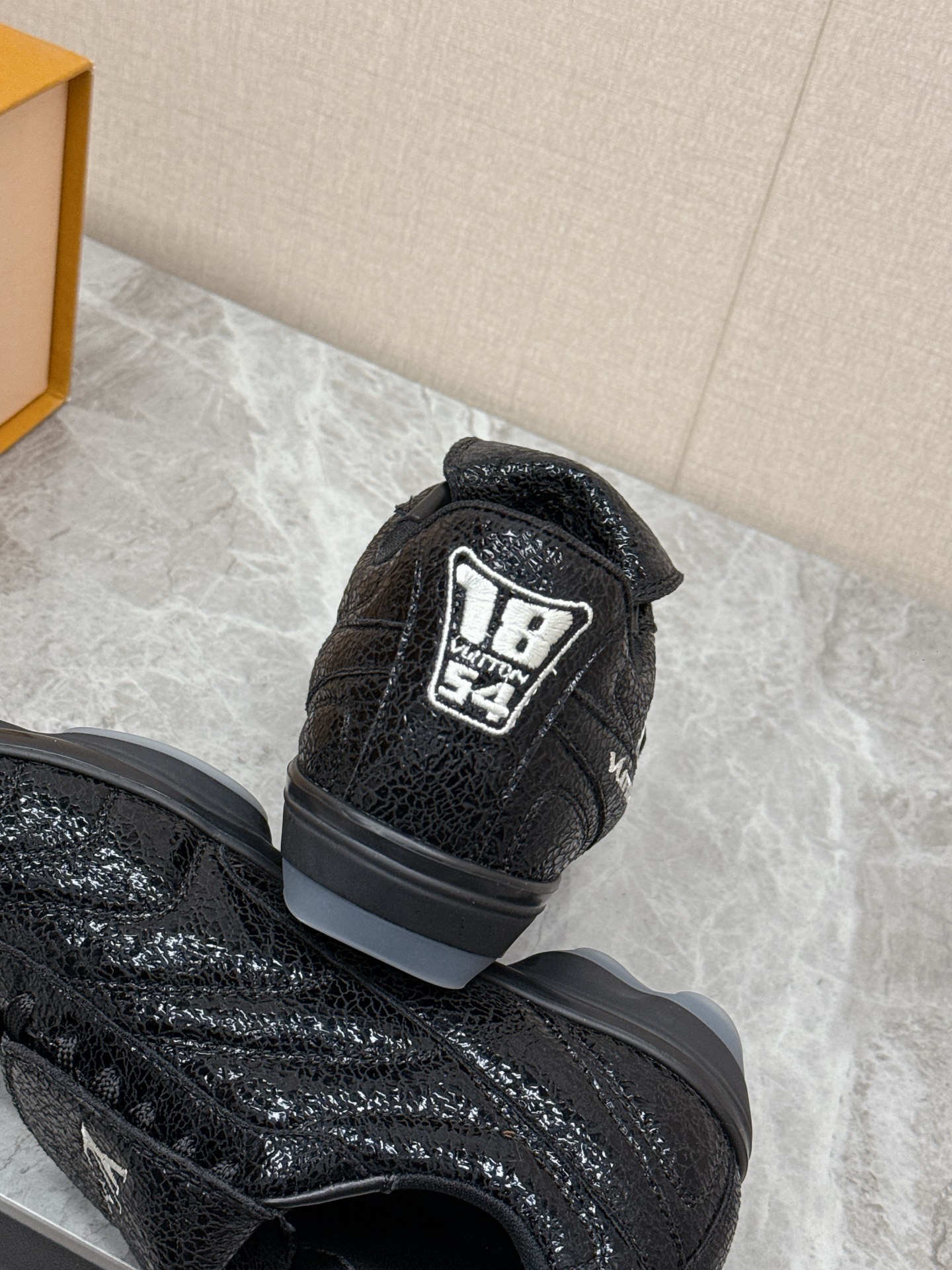 Lv Sneakers-236