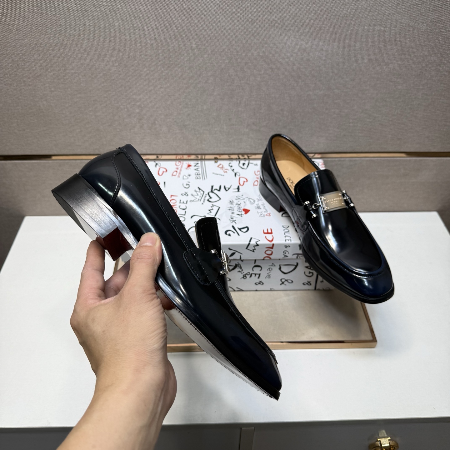 D&G men's leather shoes-105