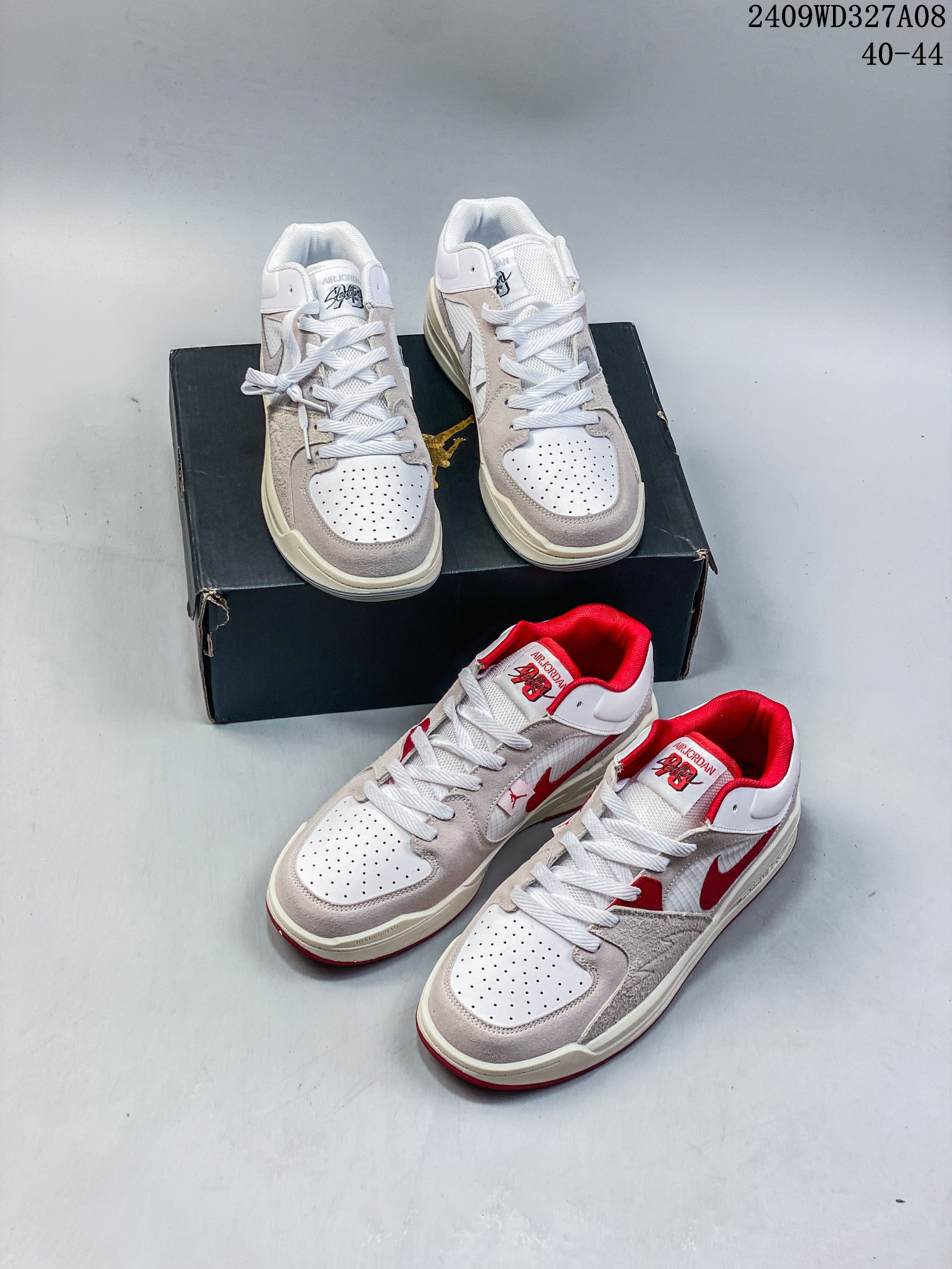 Nike Sneakers-342