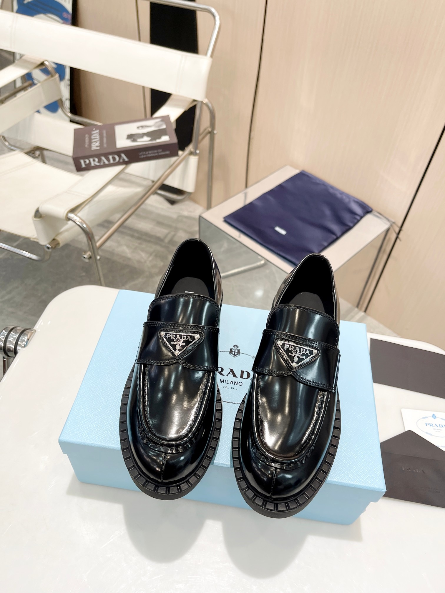 Prada women's leather shoes-9