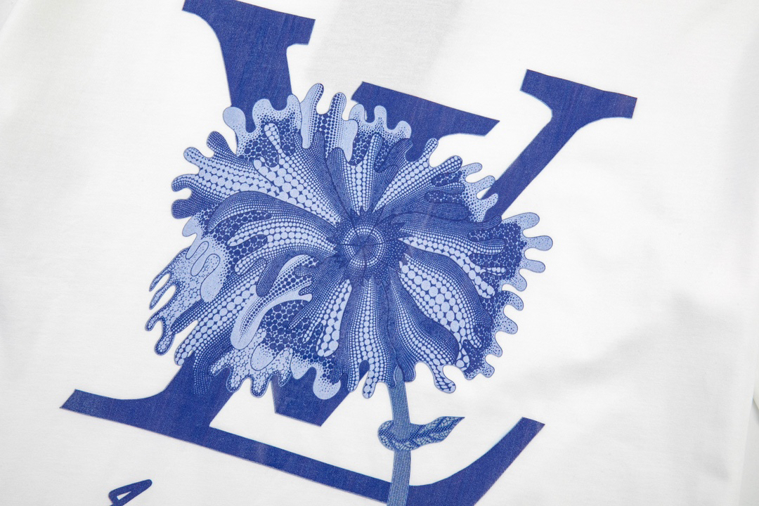 LV clothing-256