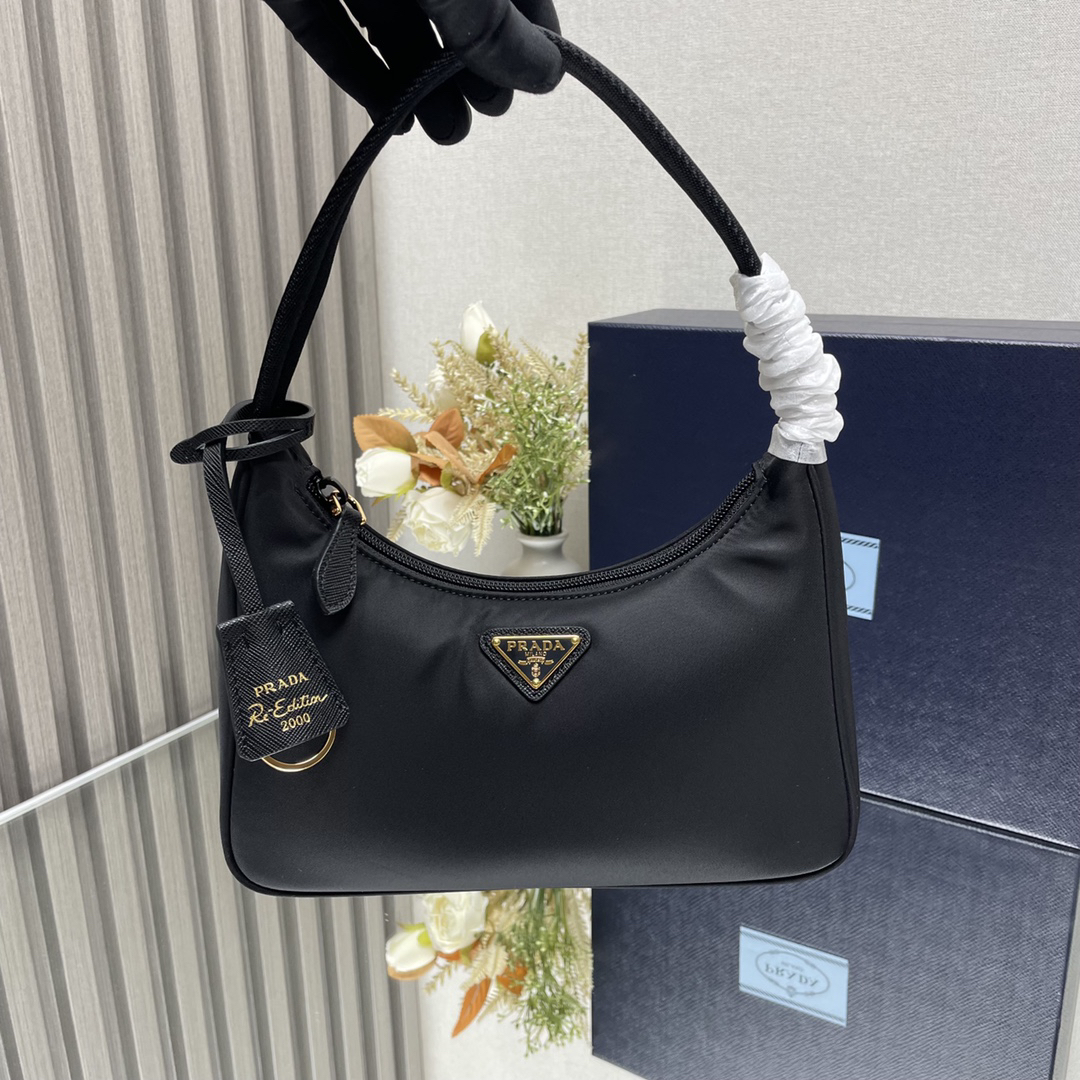 Prada bag-251