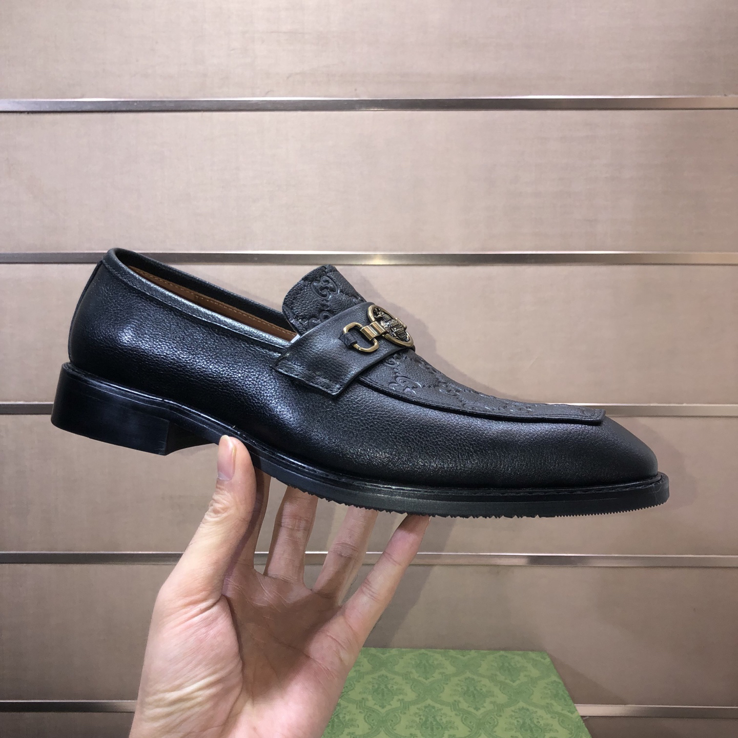 Gucci Sneakers-175