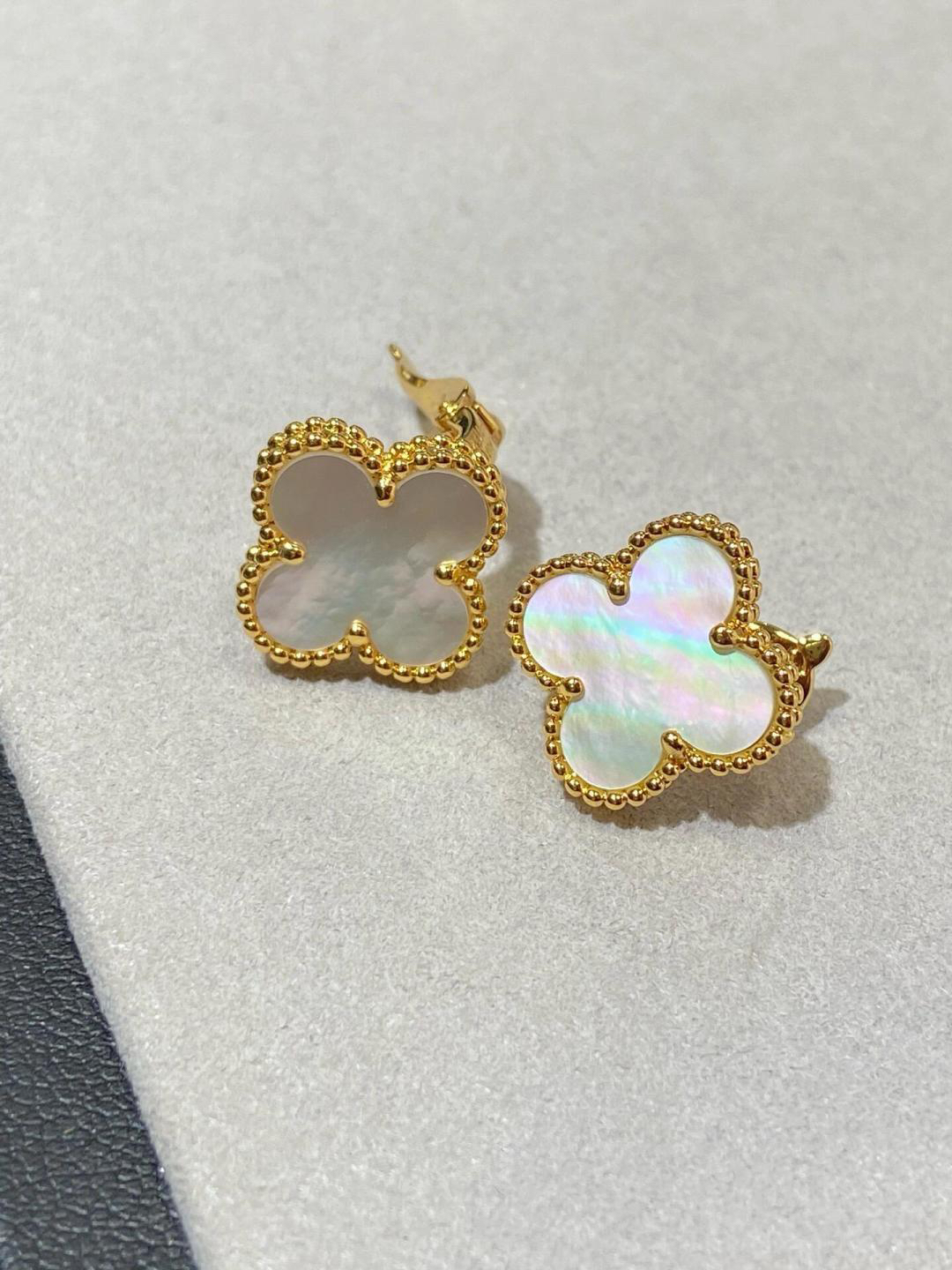 Van Cleef & Arpels earring-63