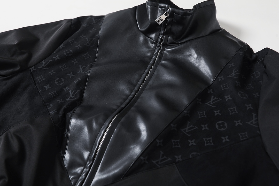 LV Clothing-263