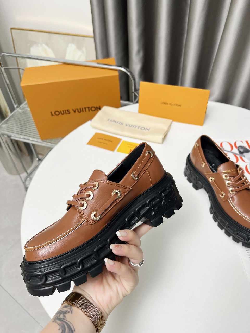 LV women's leather shoes-51