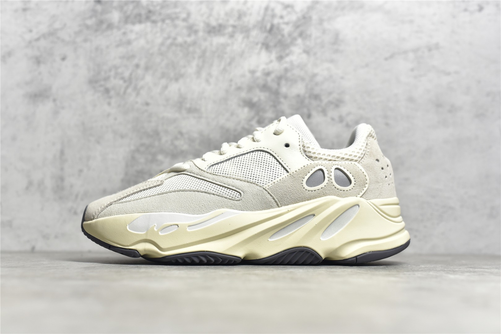 Adidas Sneakers-343