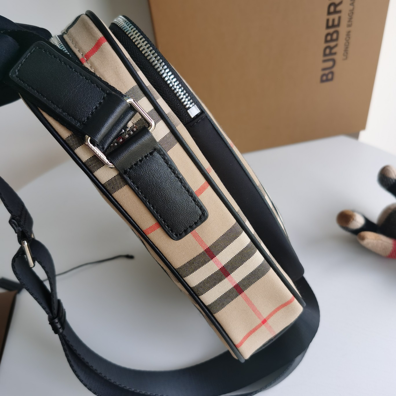 Burberry bag-111