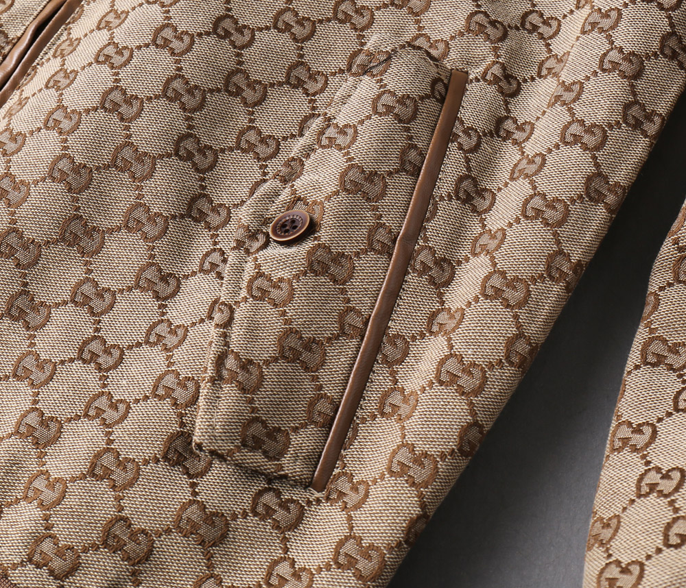 Gucci Clothing-339