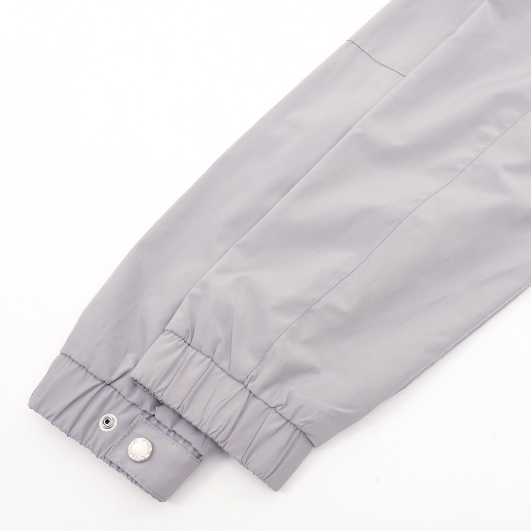 Prada Clothing-401