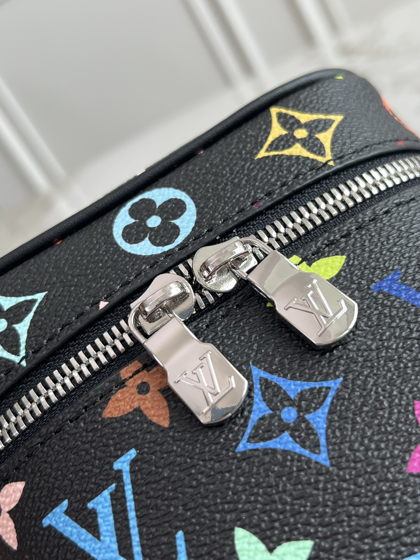 Louis Vuitton bag-98
