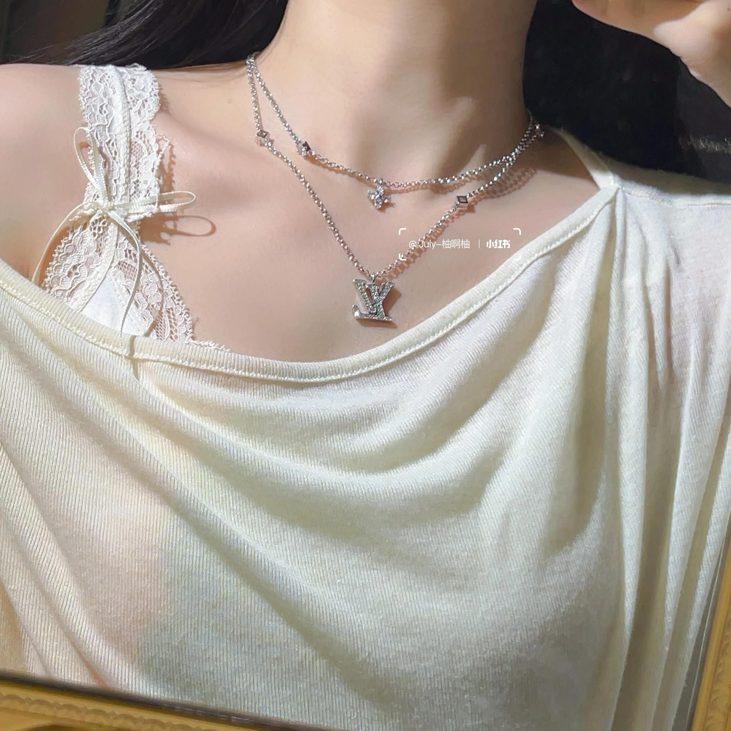 LV necklace-69
