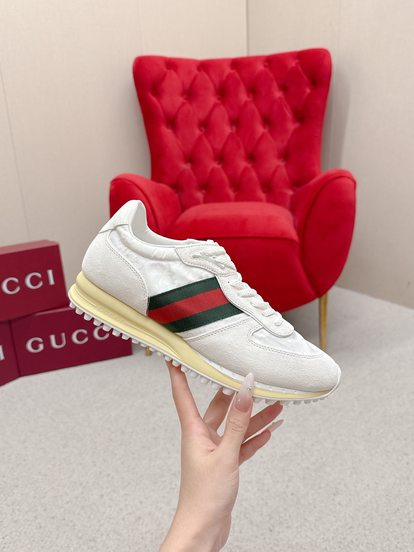 Gucci Sneakers-183