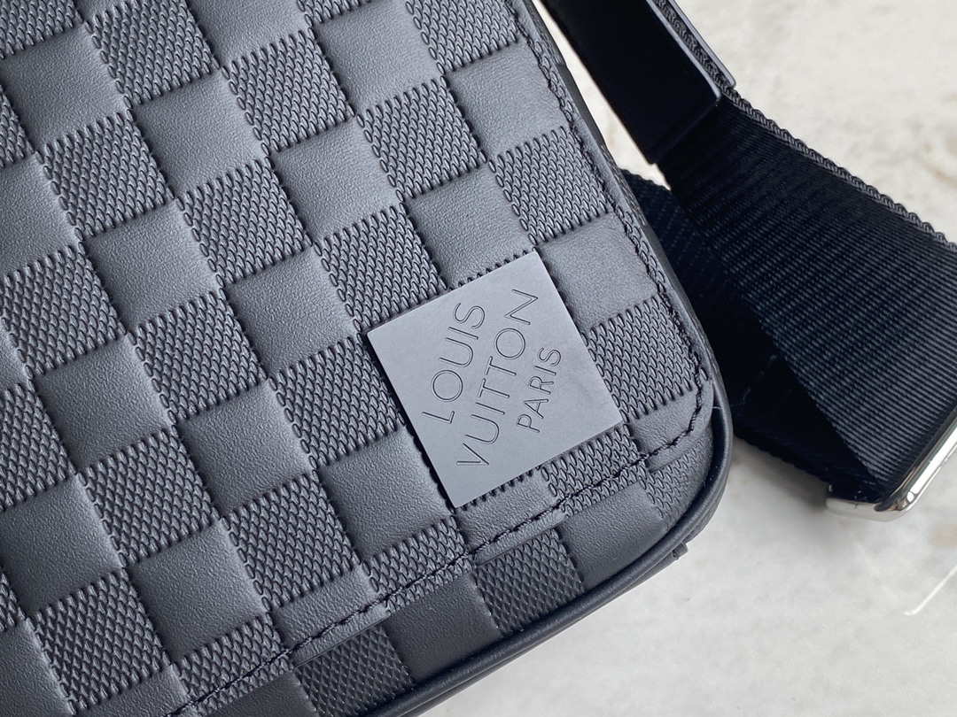 Louis Vuitton N42711 District PM Messenger Bag Damier Infini Coated Canvas
