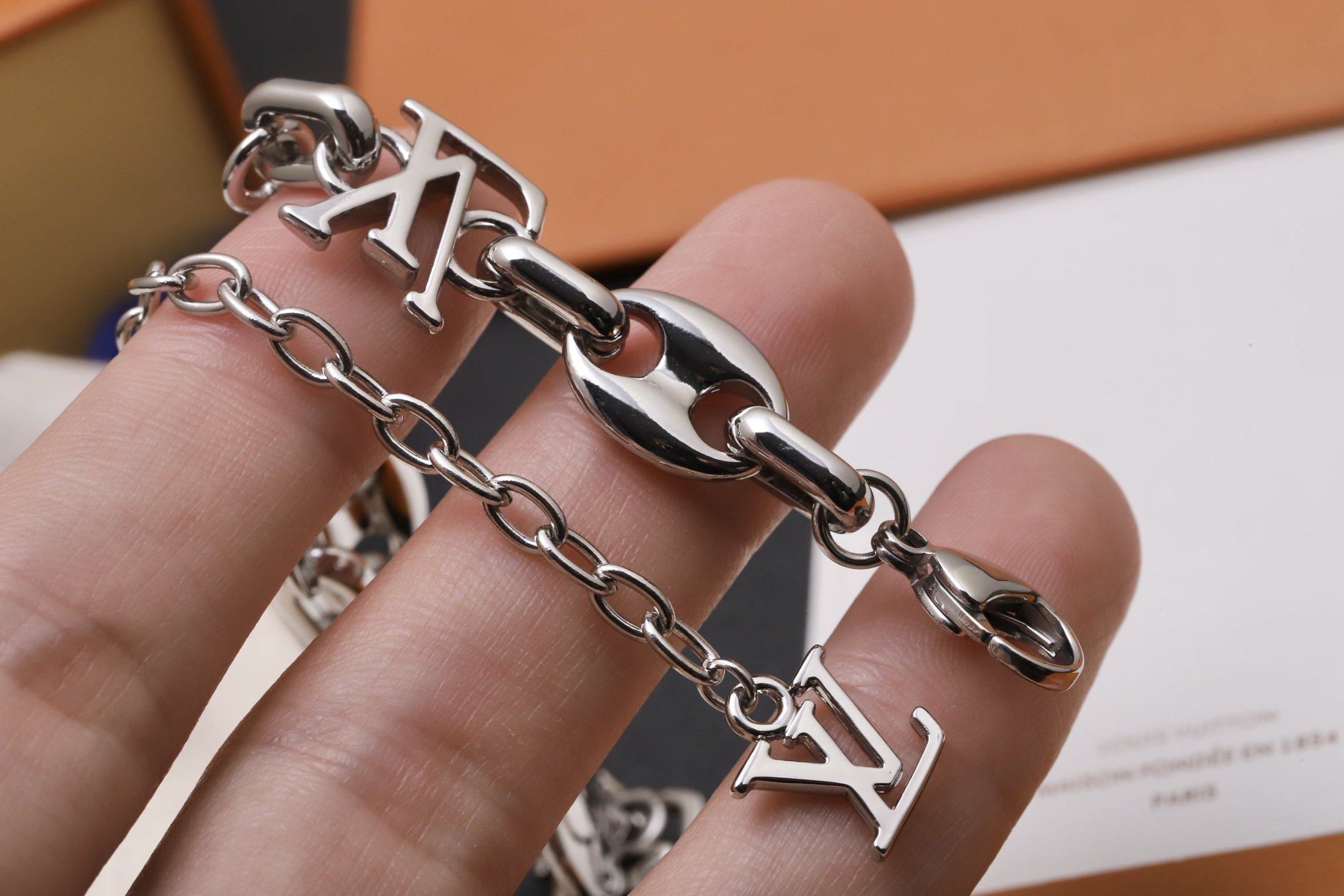 LV Bracelet-74