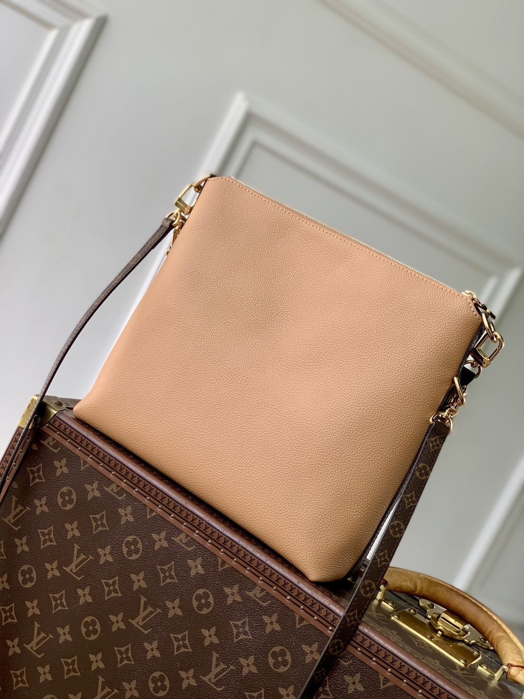 Louis Vuitton bag-132