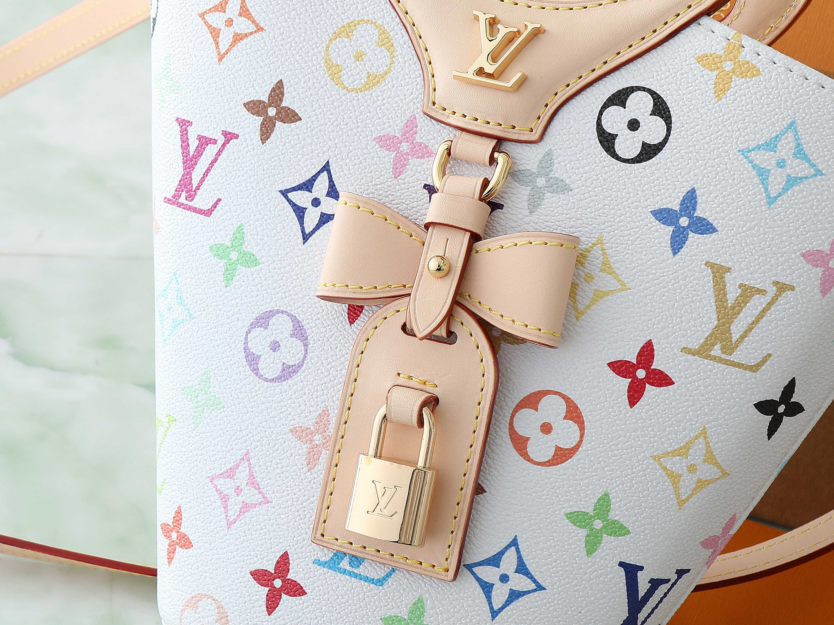 Louis Vuitton bag-12