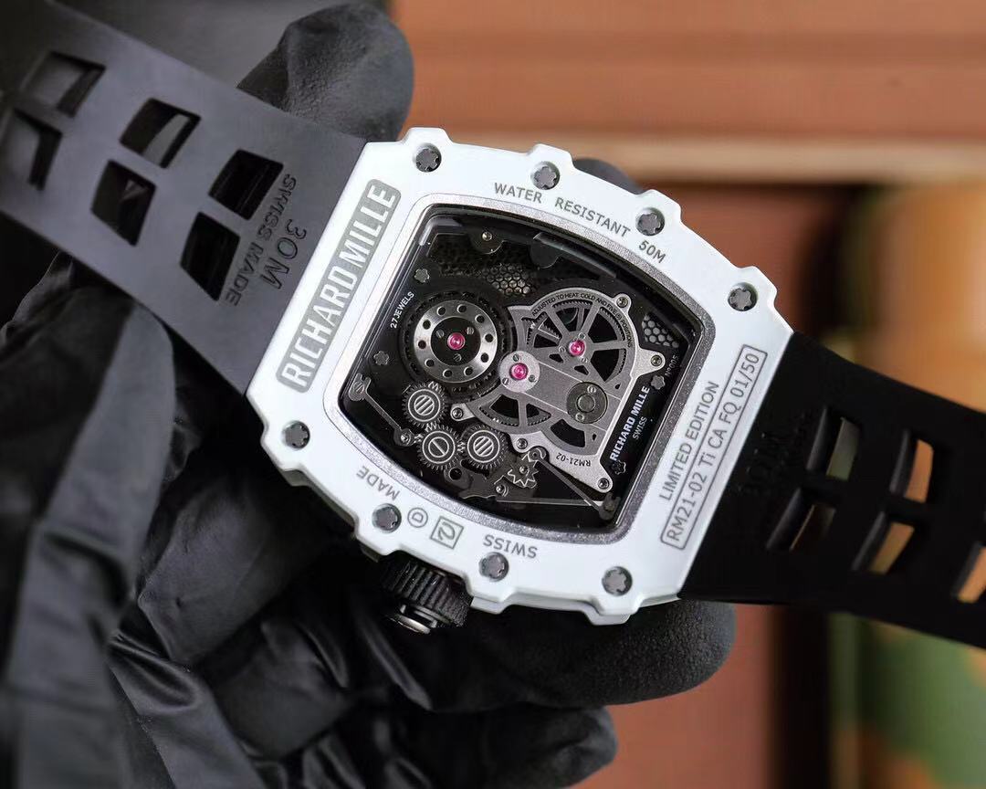 Watch 32