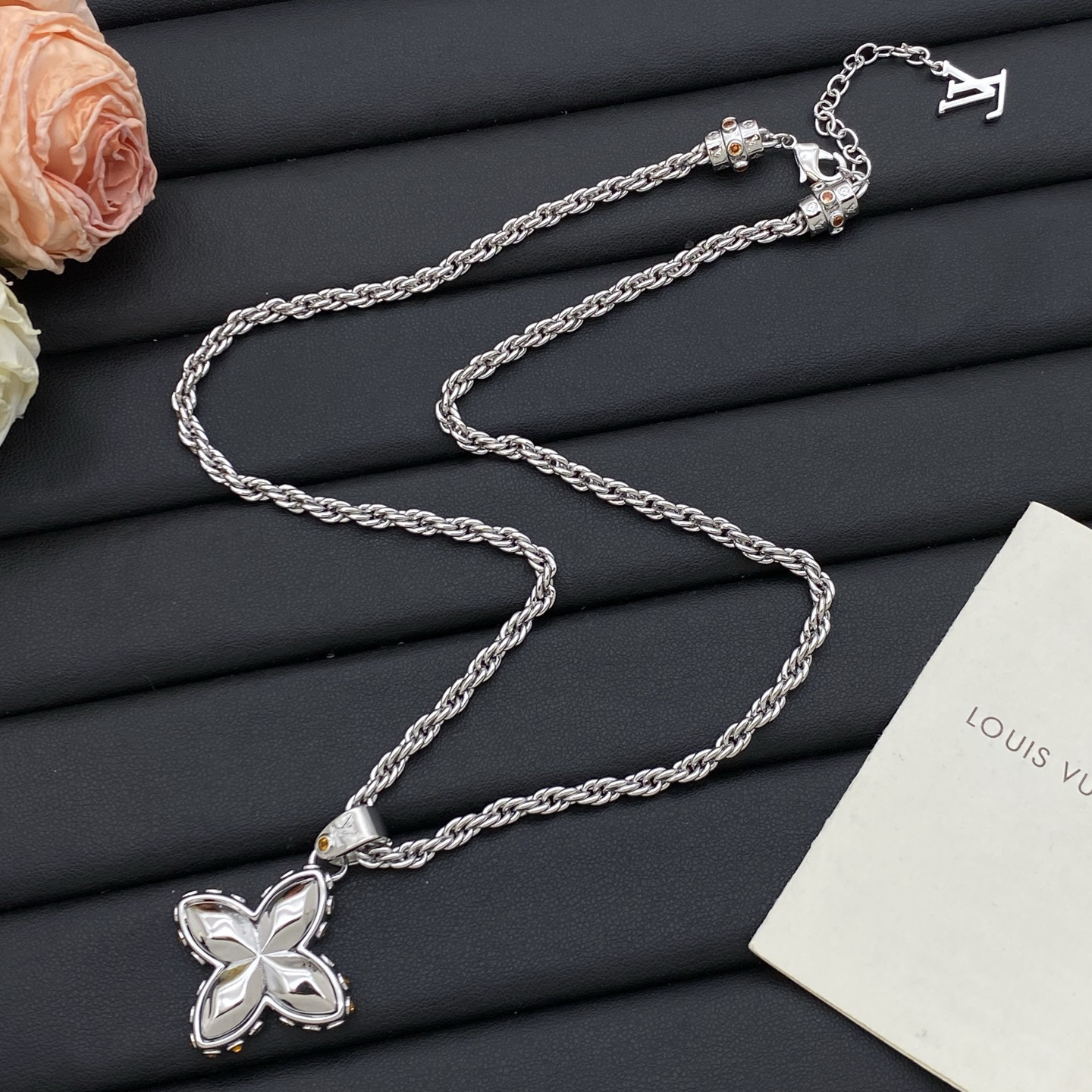 LV necklace-72