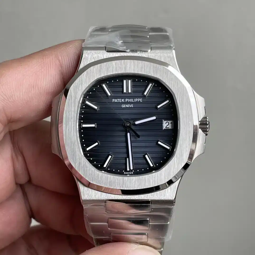 Nautilus 5711/1A-010  40 mm, Stainless Steel