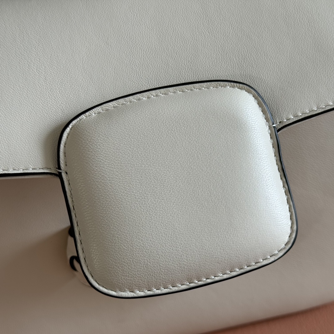 Gucci new bag-208