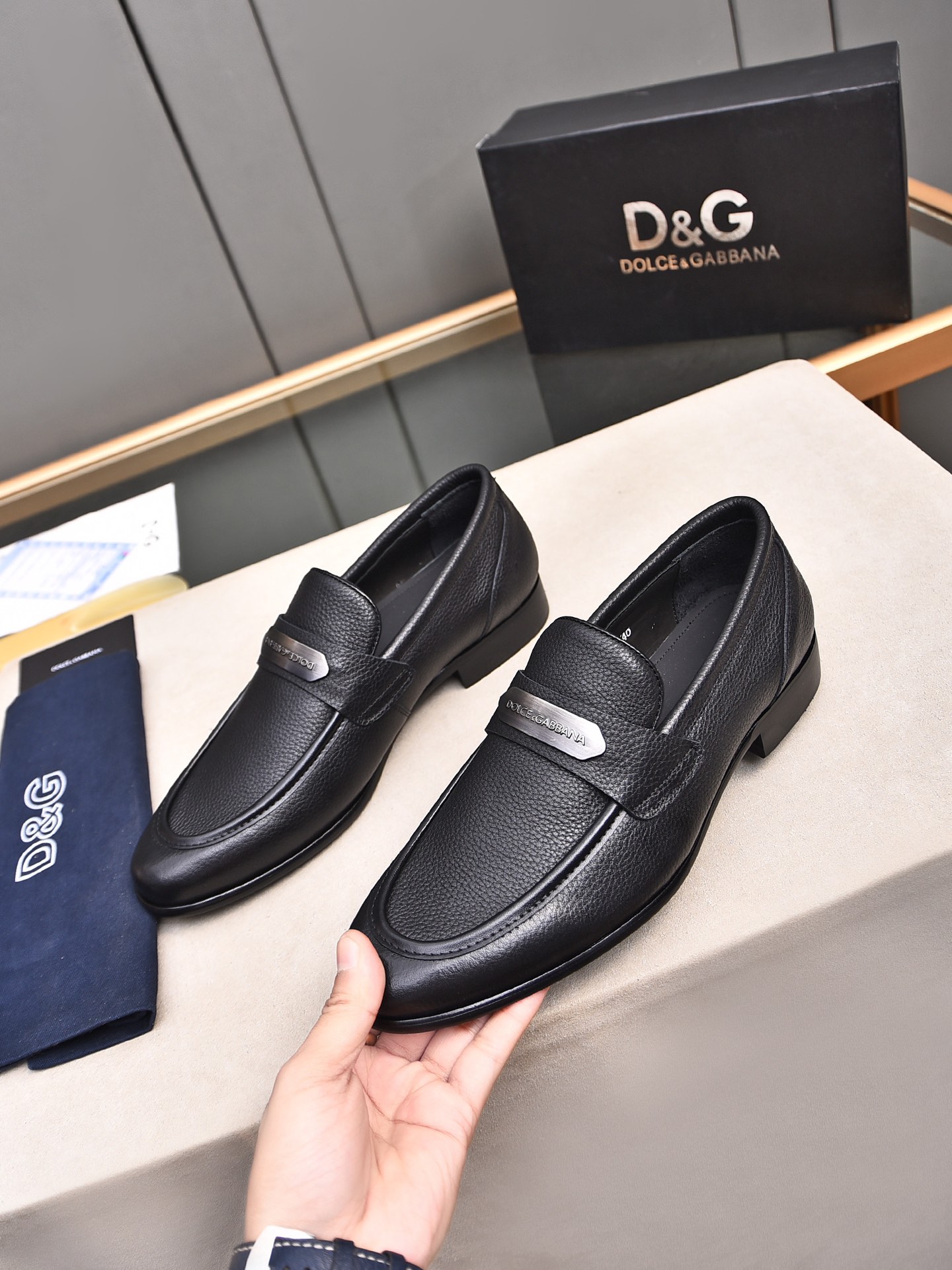 D&G men's leather shoes-70