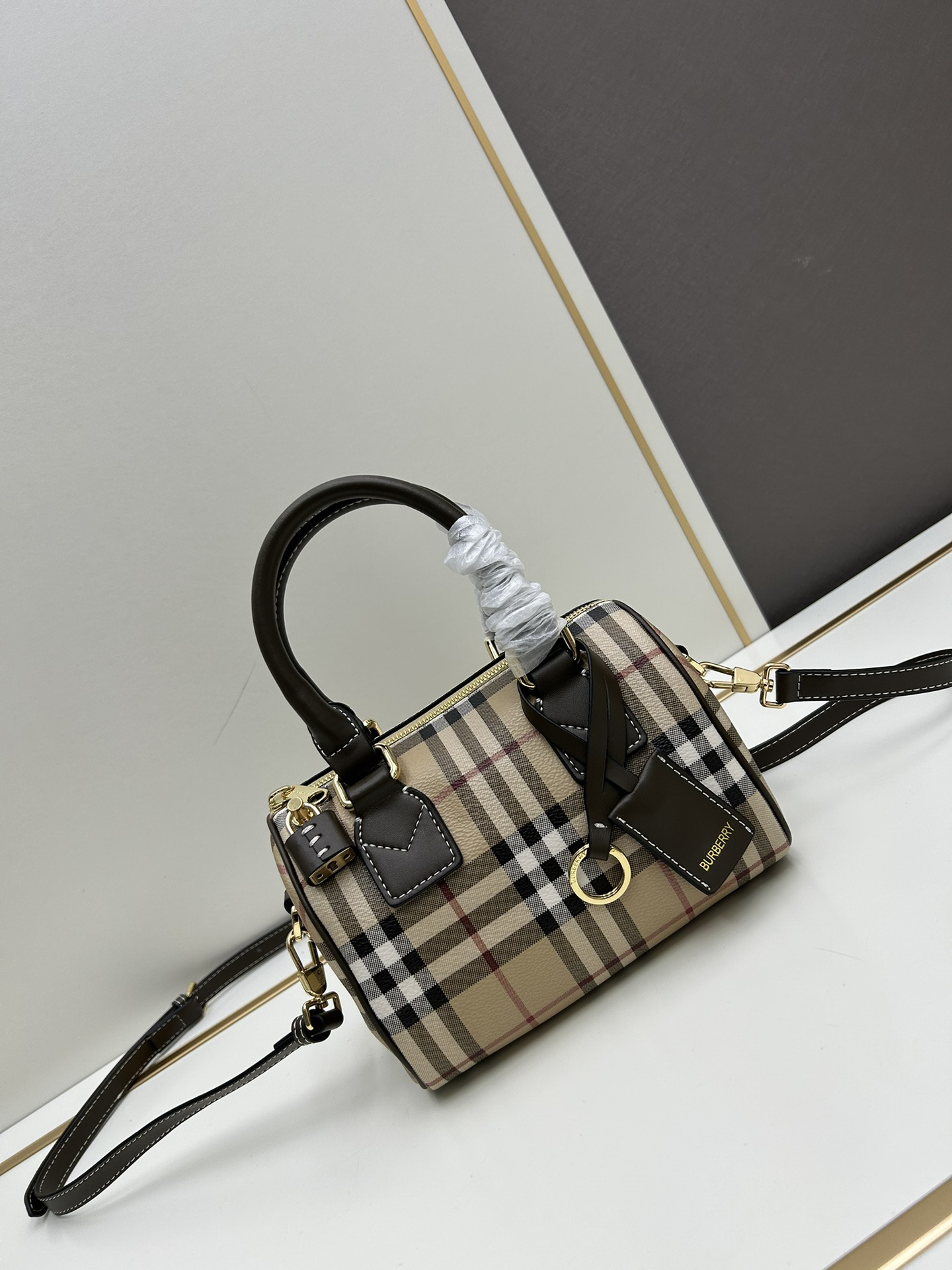 Burberry bag-140