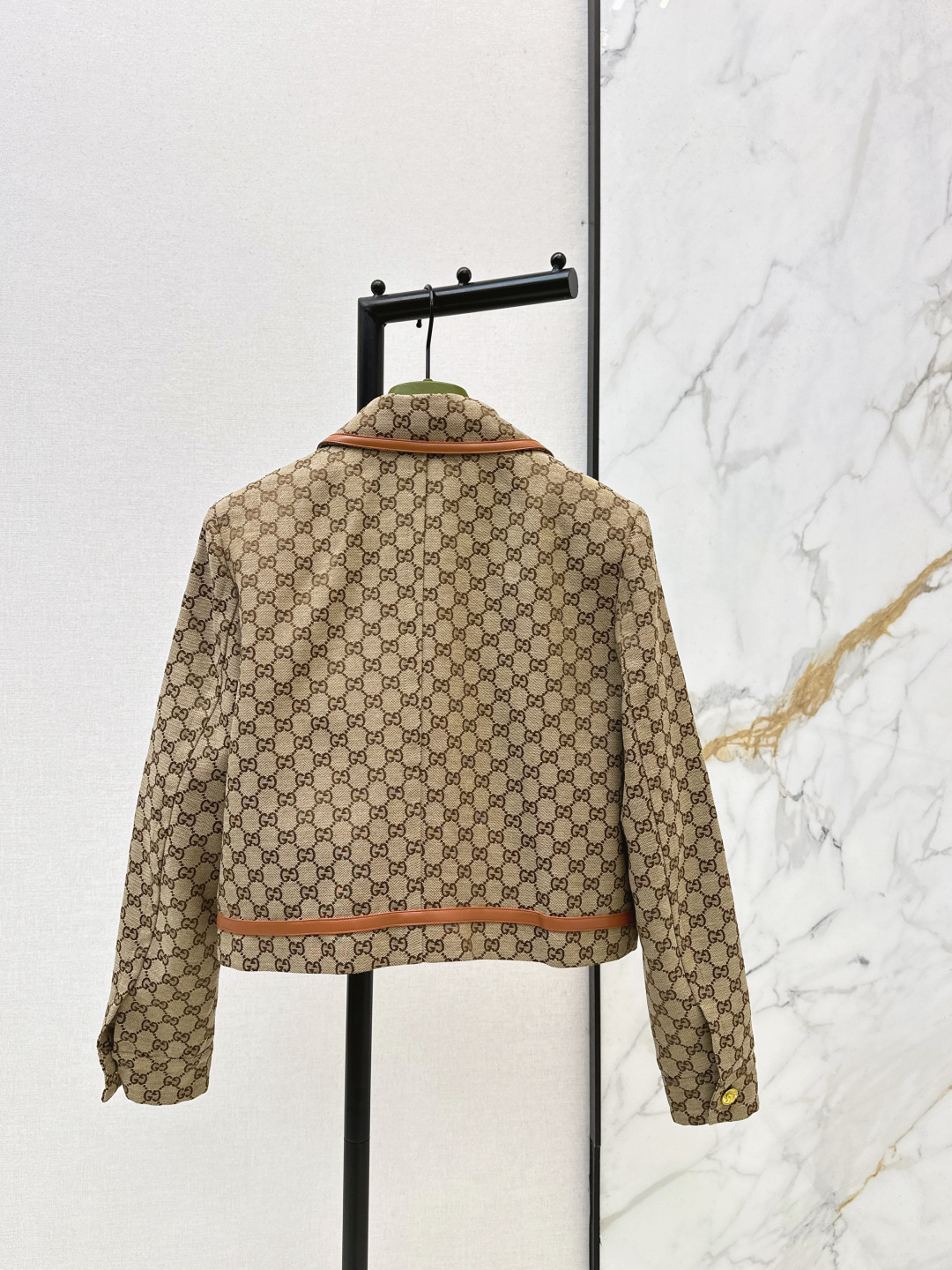 Gucci Clothing-306